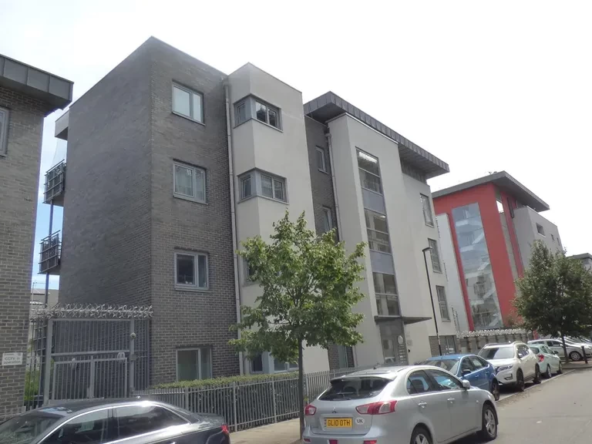 1-bed-flat-for-sale-on-silwood-street-se16-3201729680545