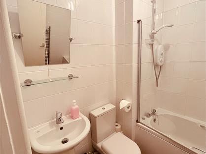 1741160001-o_1il1lb3261m111p3s1o3m19eaku6g.JPG_homepage.JPG