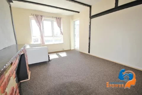 2-bed-flat-for-sale-on-raymouth-road-se16-251729683937